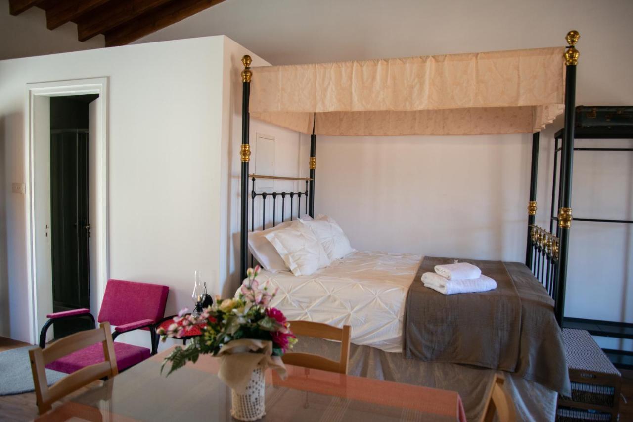 Apartment Cleo's Lofou