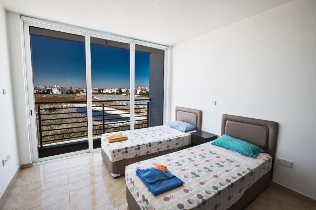 Pearl * Protaras