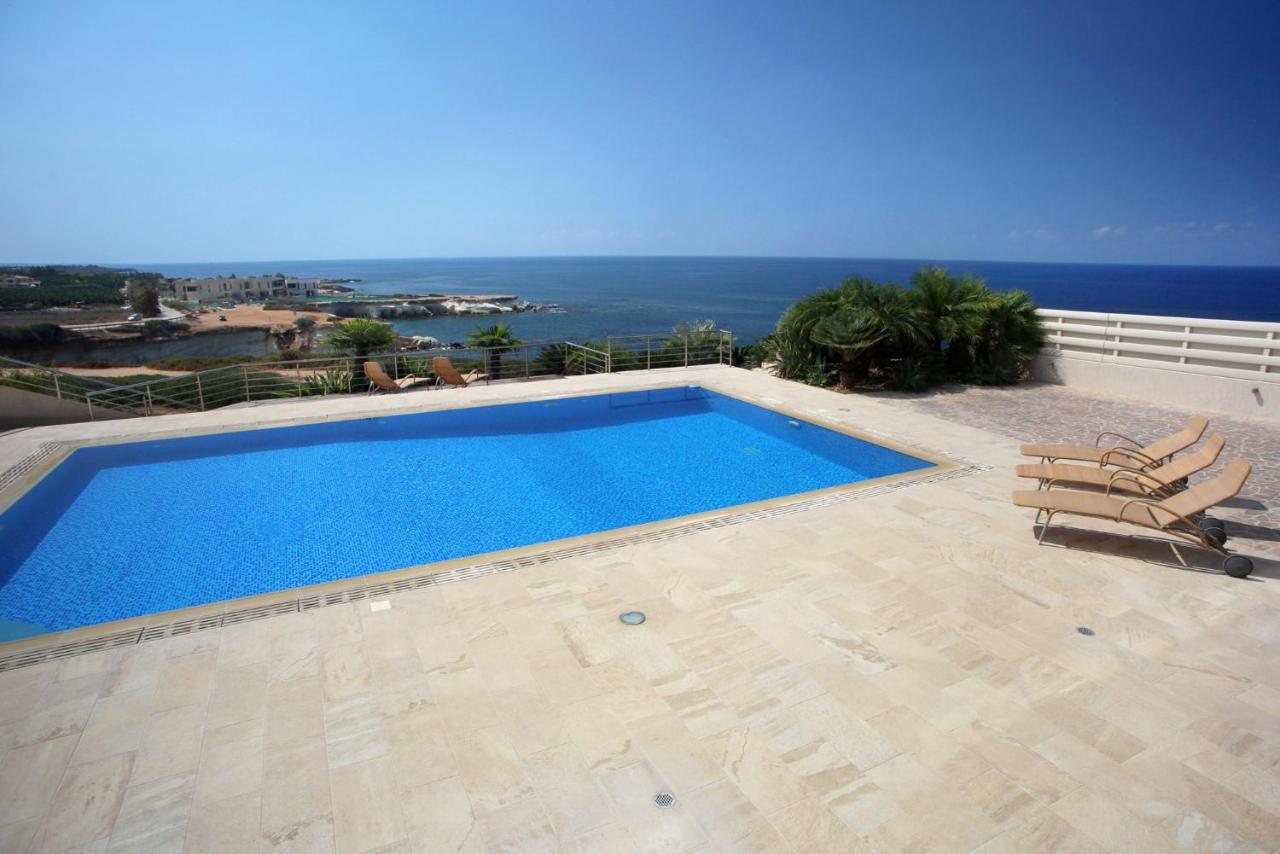 Seafront 5 Bedroom Paradise In Sea Caves *