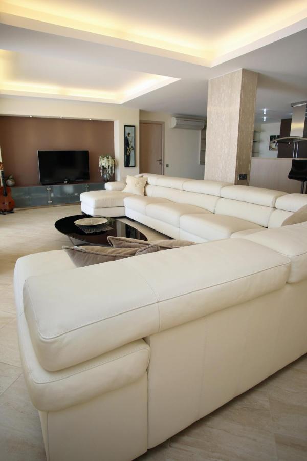 Seafront 5 Bedroom Paradise In Sea Caves Villa *