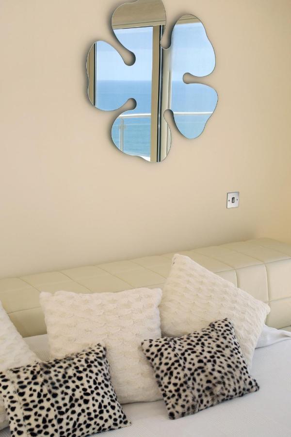 Villa Seafront 5 Bedroom Paradise In Sea Caves *