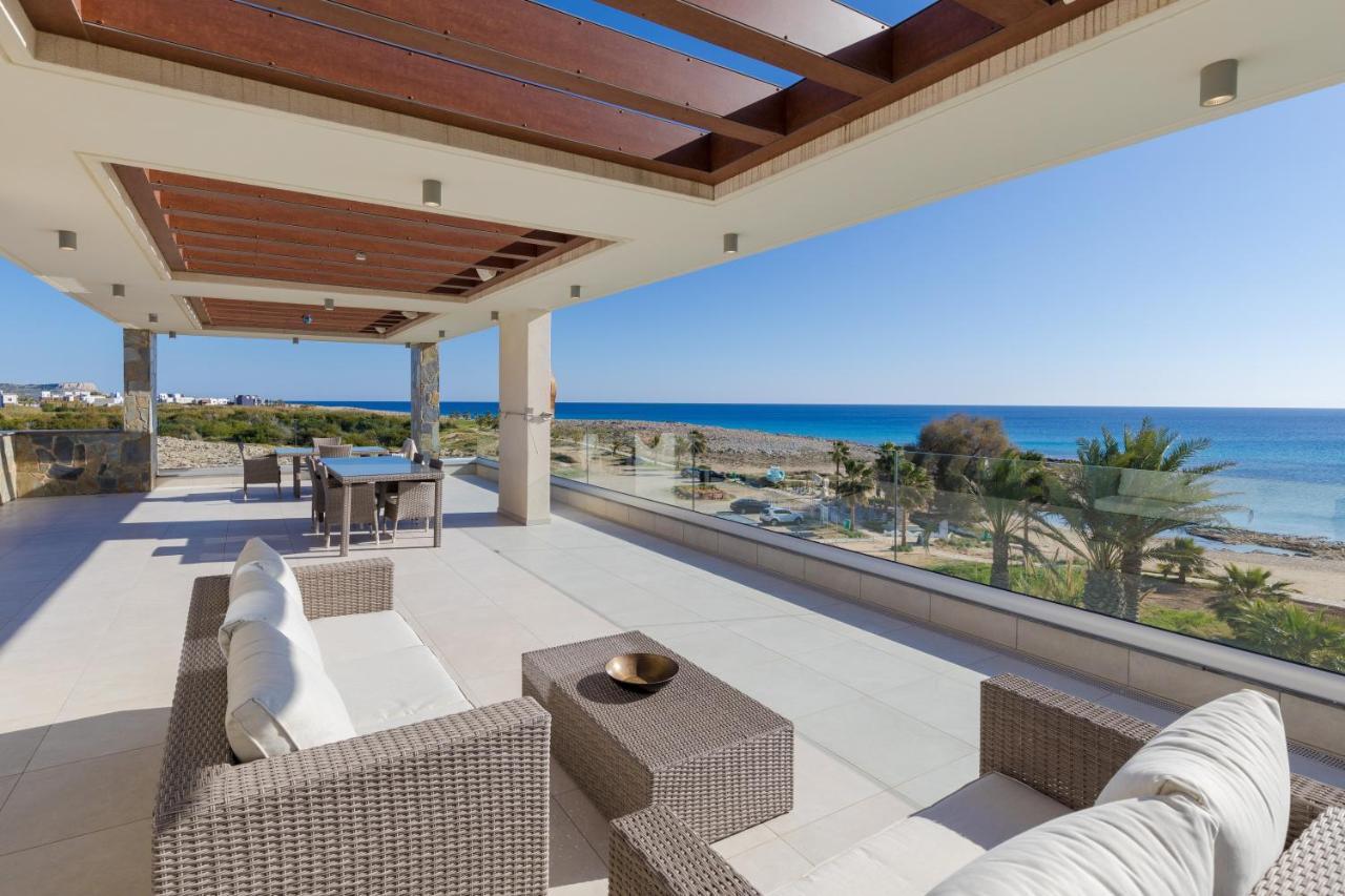 Villa Palace Of Mediterranean Beachfront Ayia Napa