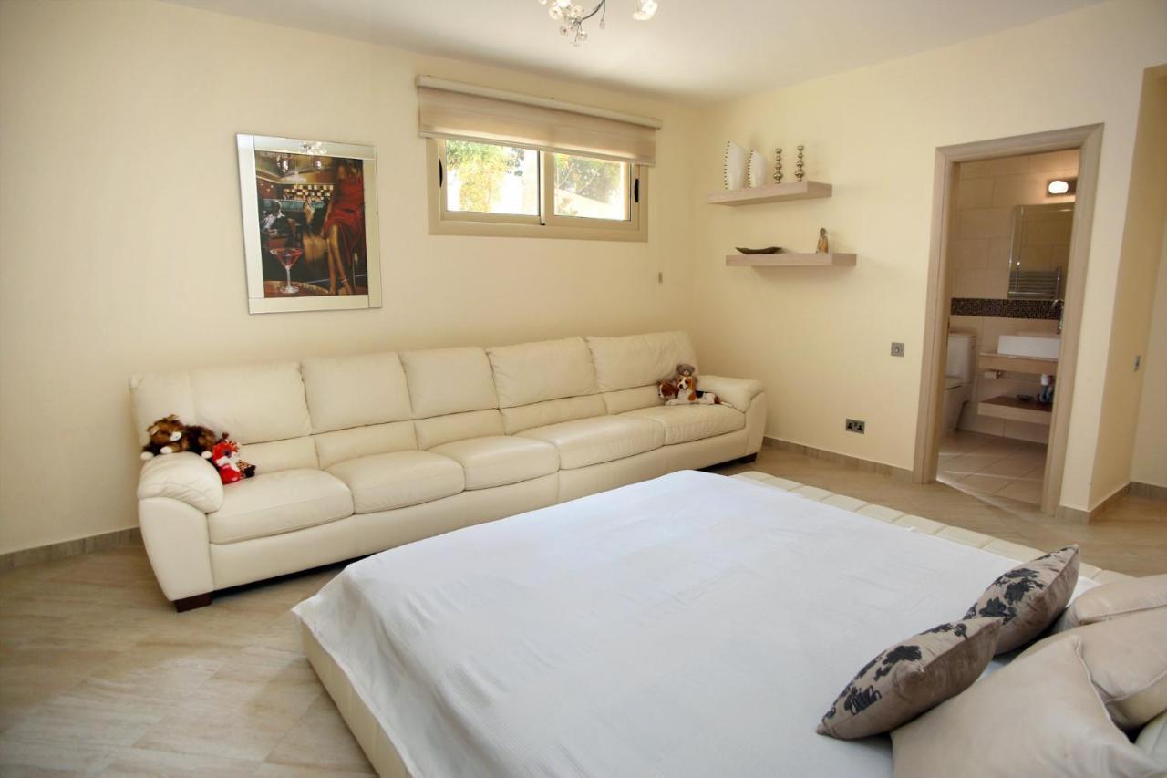 Villa Seafront 5 Bedroom Paradise In Sea Caves