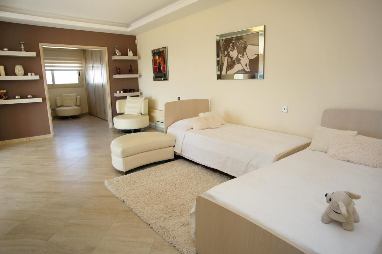 Villa Seafront 5 Bedroom Paradise In Sea Caves