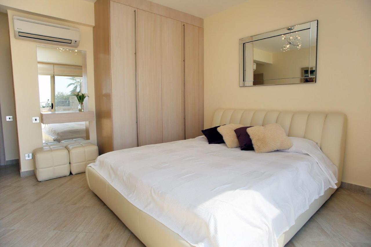Villa Seafront 5 Bedroom Paradise In Sea Caves Peyia