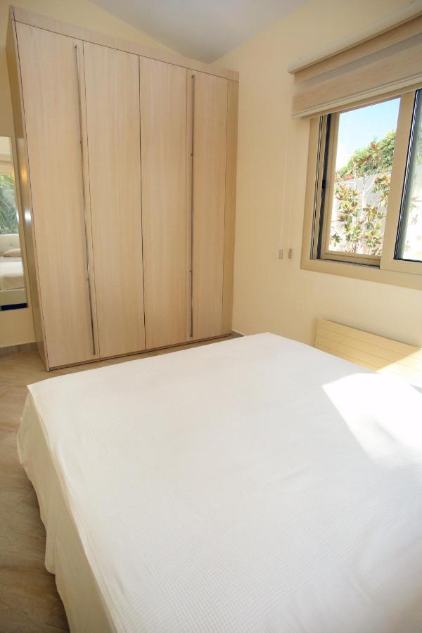 Seafront 5 Bedroom Paradise In Sea Caves *