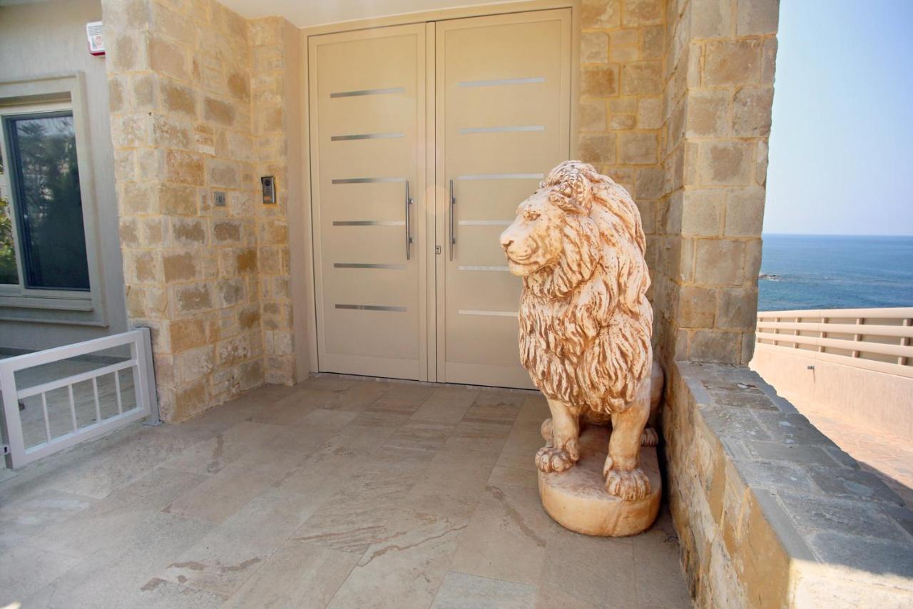Seafront 5 Bedroom Paradise In Sea Caves * Peyia