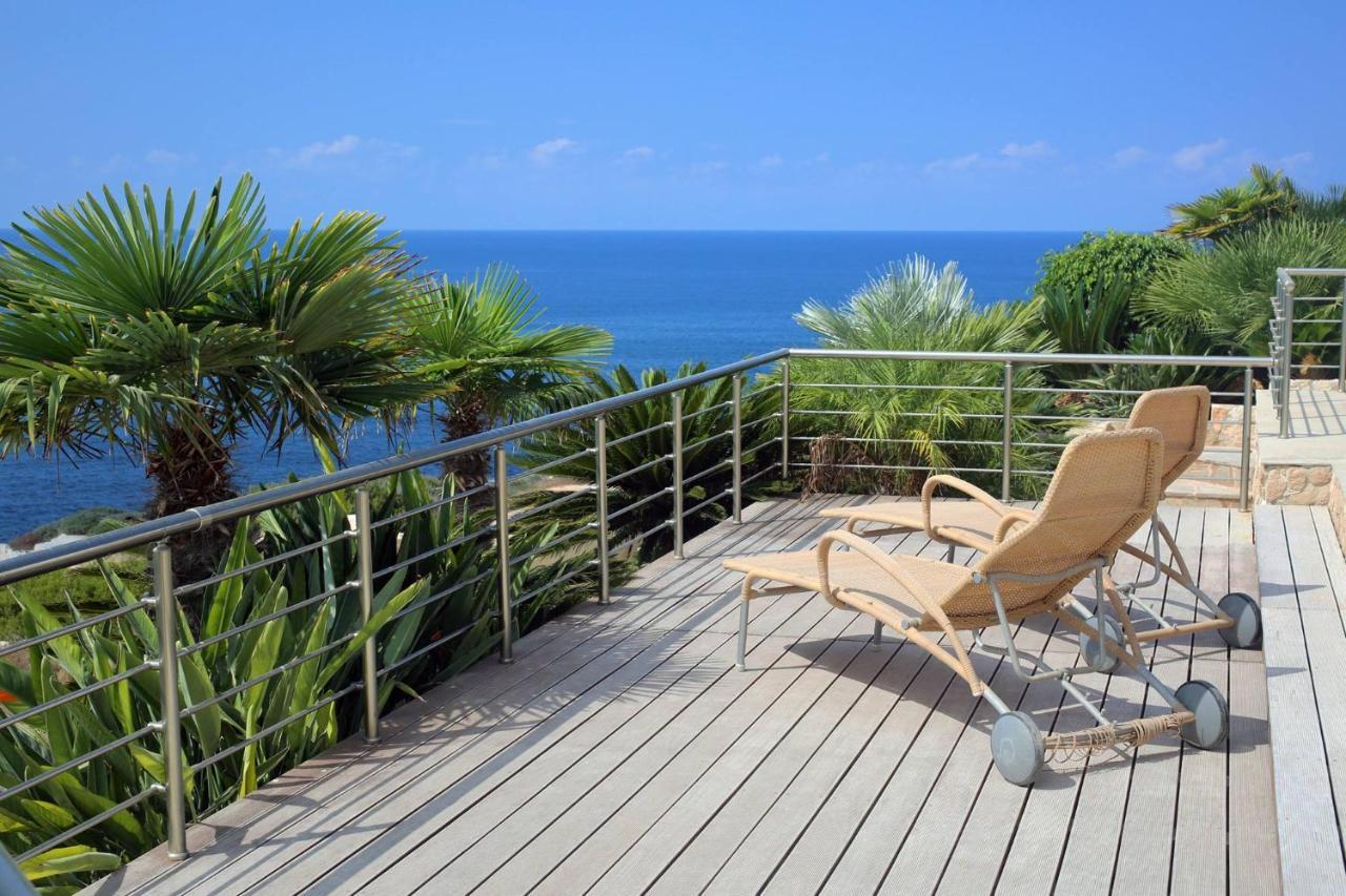 Seafront 5 Bedroom Paradise In Sea Caves Villa