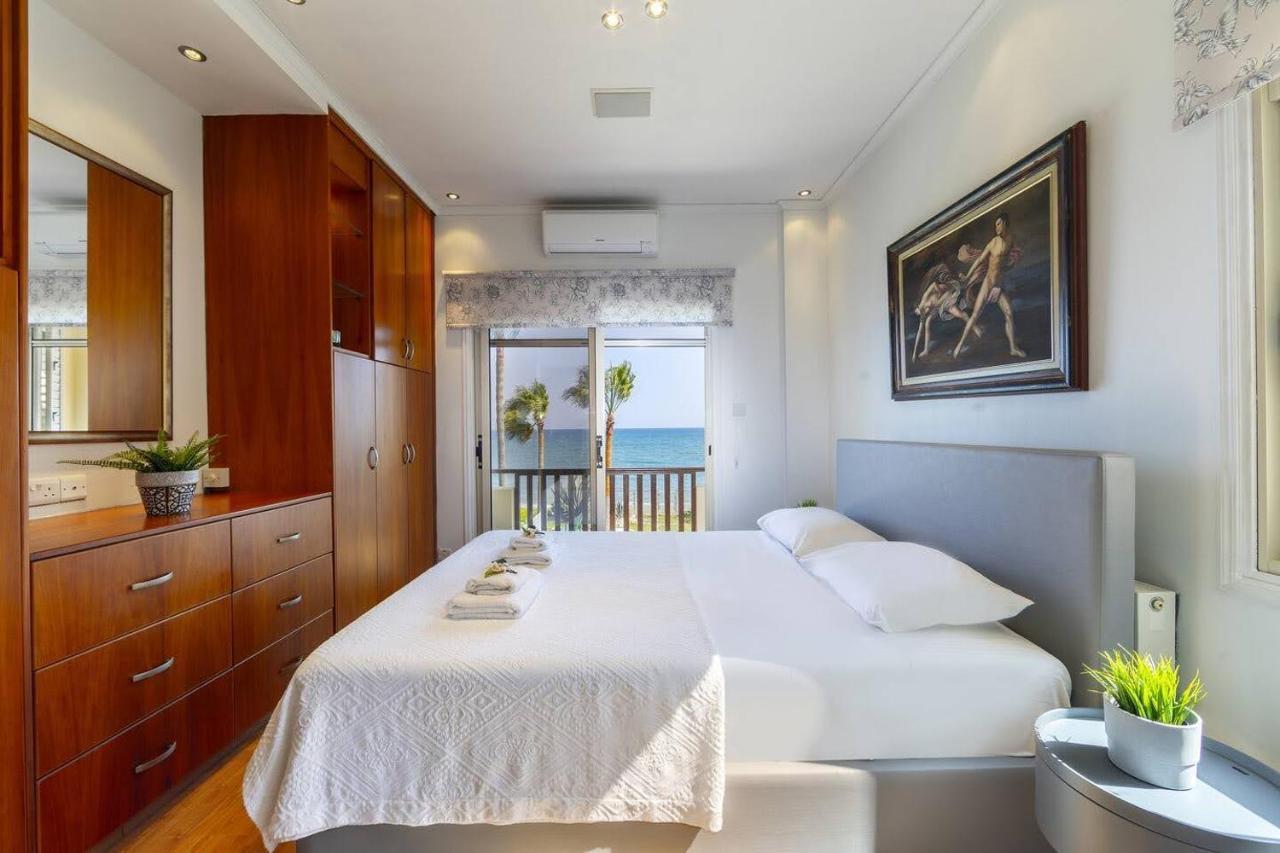 Beachfront Carpe Diem Kiti