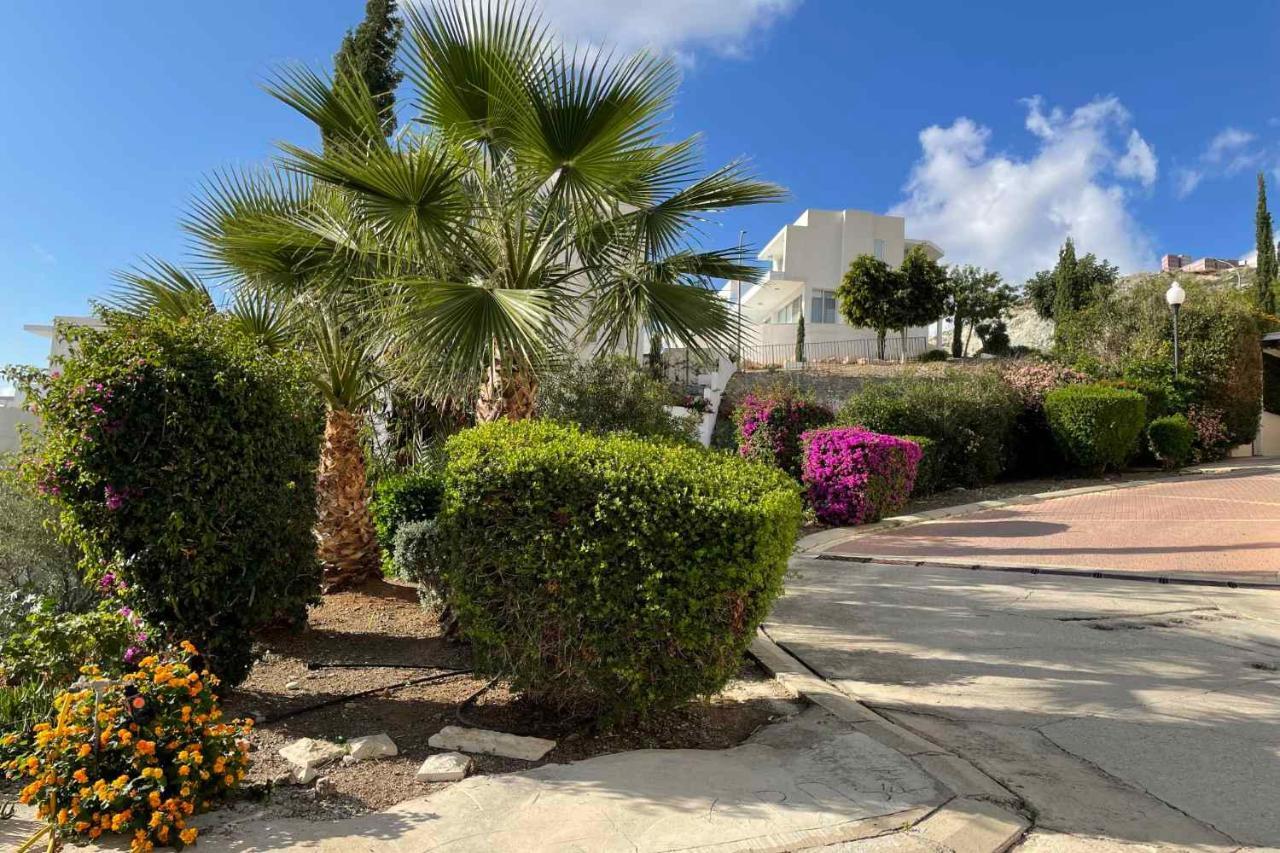 Apartment Eden Heights - Chlorakas Paphos - Sea View Luxury 2 Bed By Yiota *