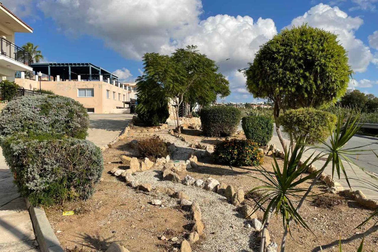 Apartment Eden Heights - Chlorakas Paphos - Sea View Luxury 2 Bed By Yiota Klorakas