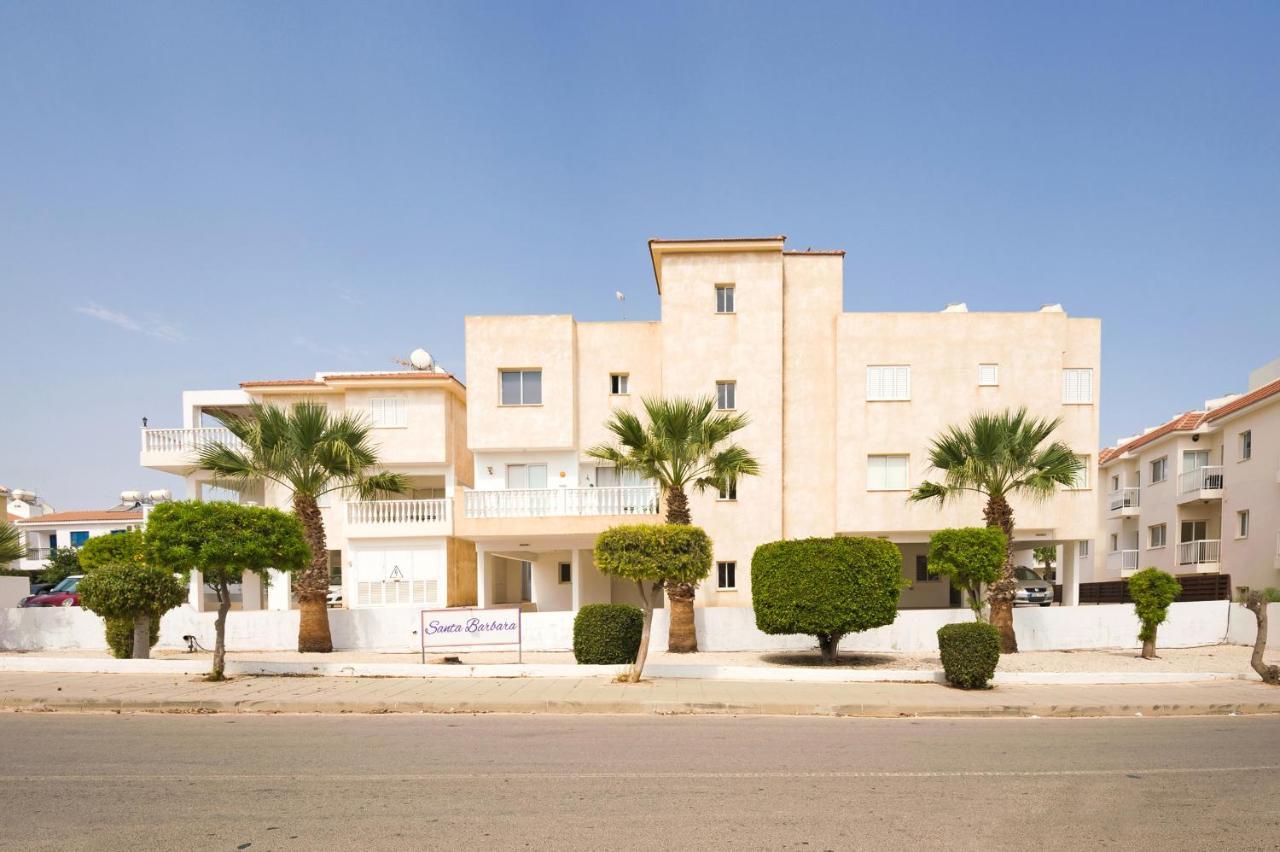 Jules * Paralimni
