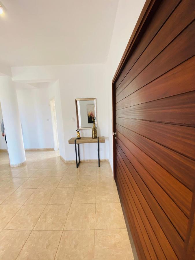 Villa Acropolis 8 *