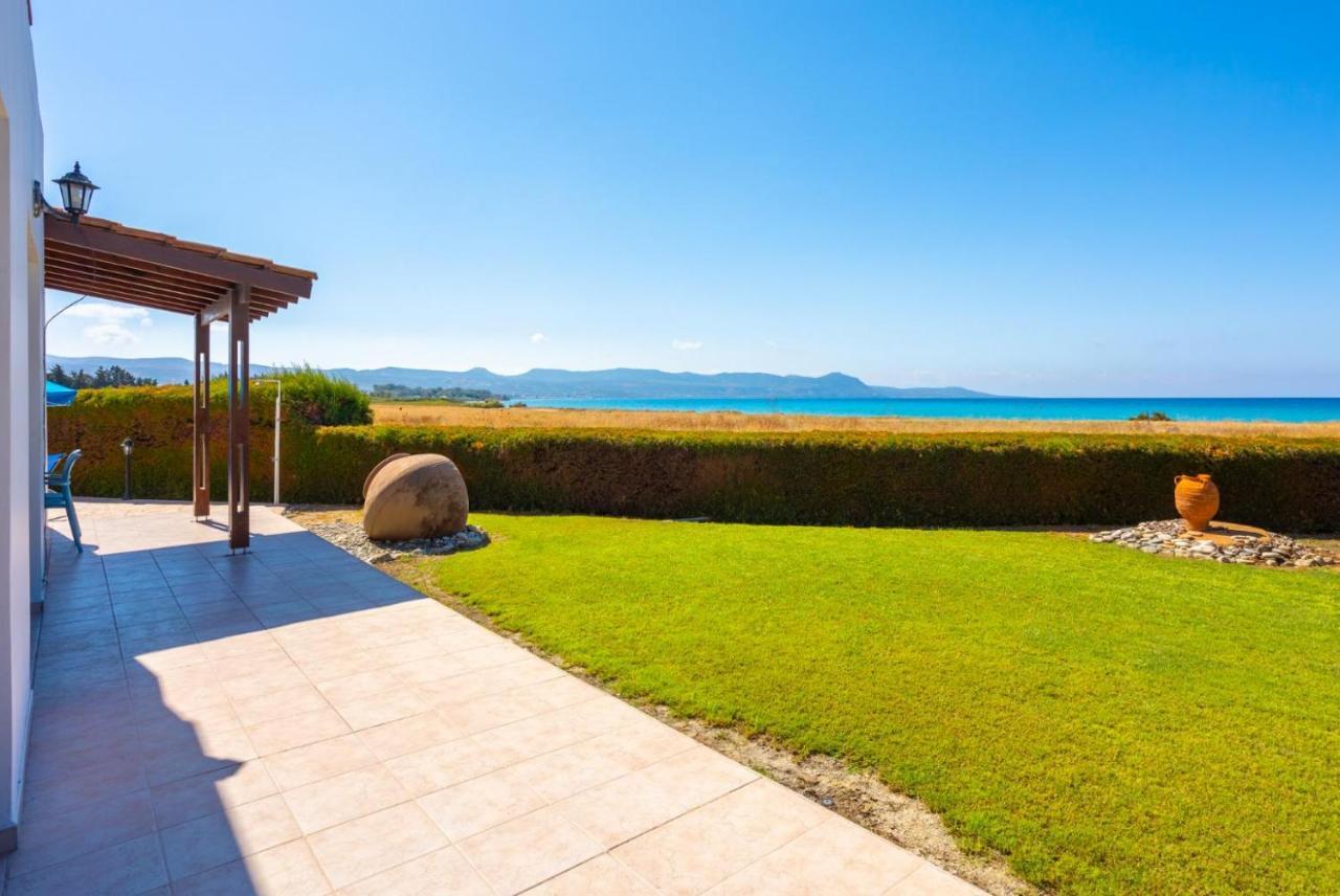 Blue Bay Thea * Mavroli