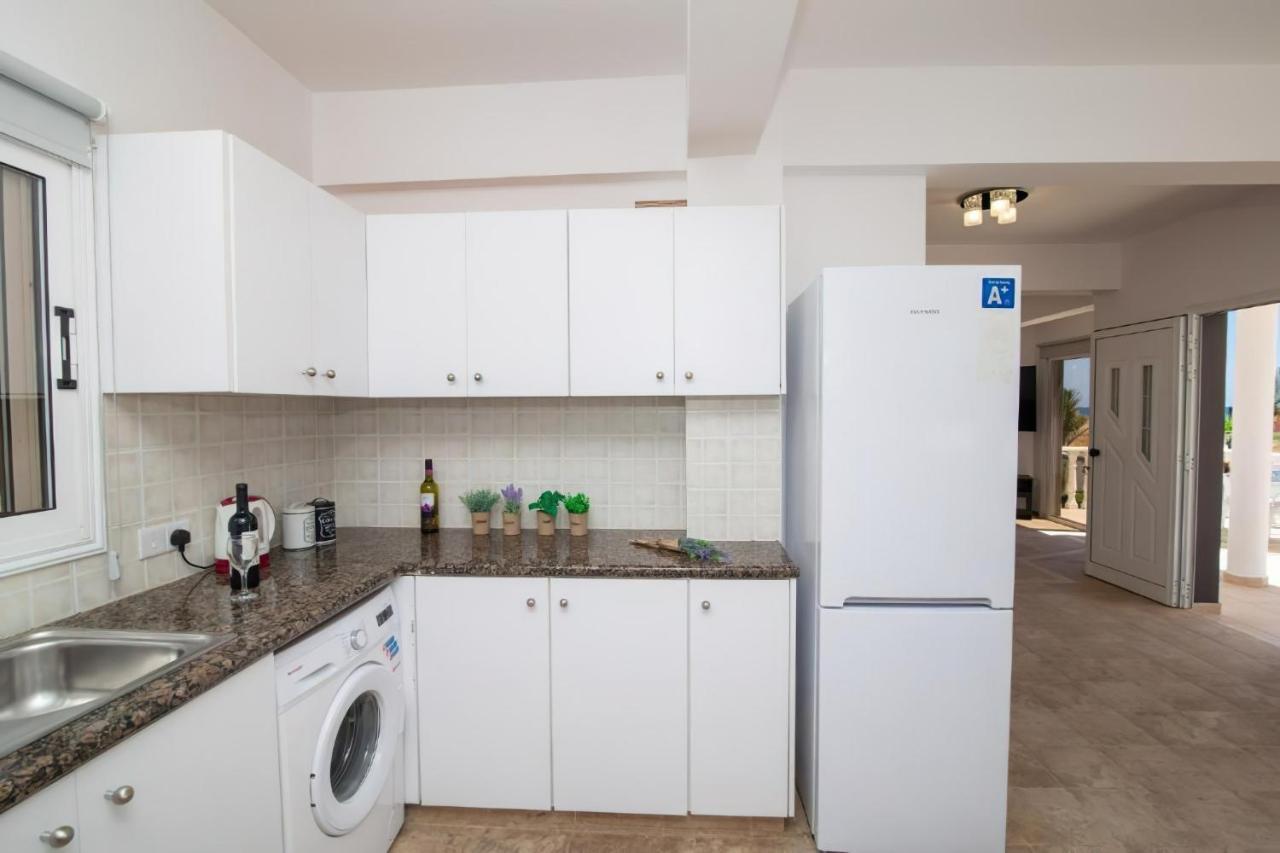 Suncity Boutique Beachfront Villa Agia Napa