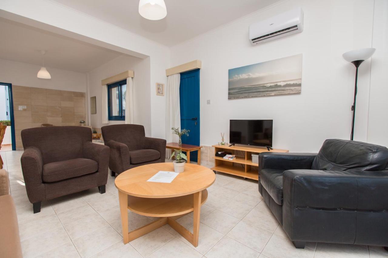 Flouressia Gardens Aparthotel Protaras