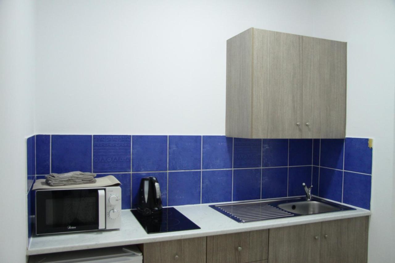 Apartment Bay *