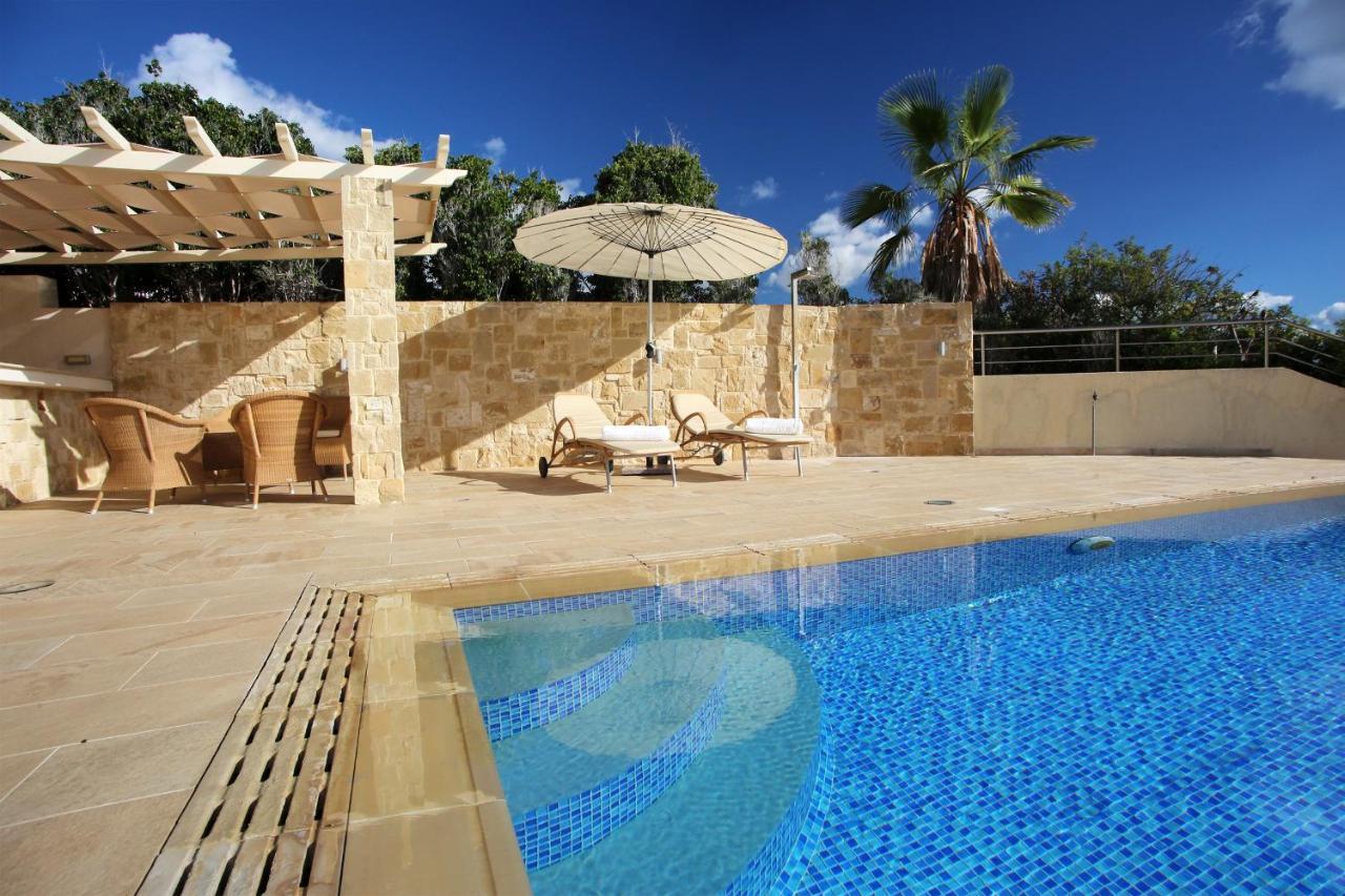 Seafront 5 Bedroom Paradise In Sea Caves