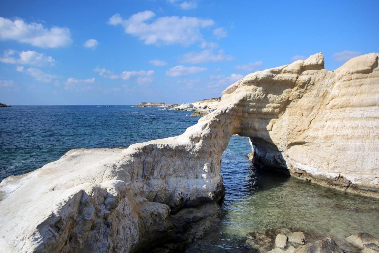Seafront 5 Bedroom Paradise In Sea Caves Villa *