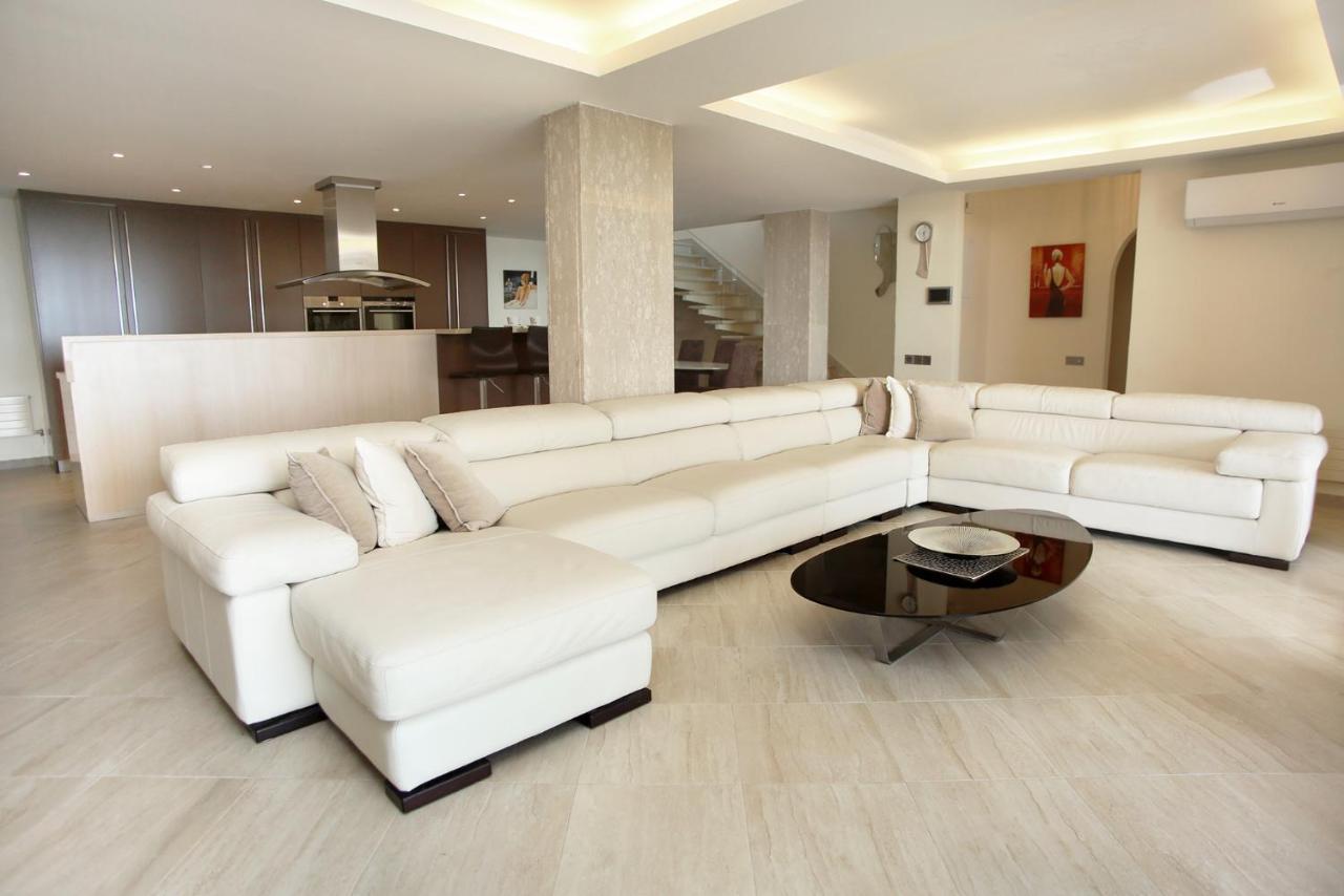 Seafront 5 Bedroom Paradise In Sea Caves Villa *