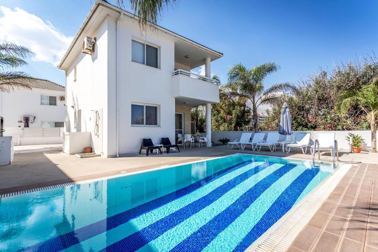 Flouressia Gardens Aparthotel Protaras