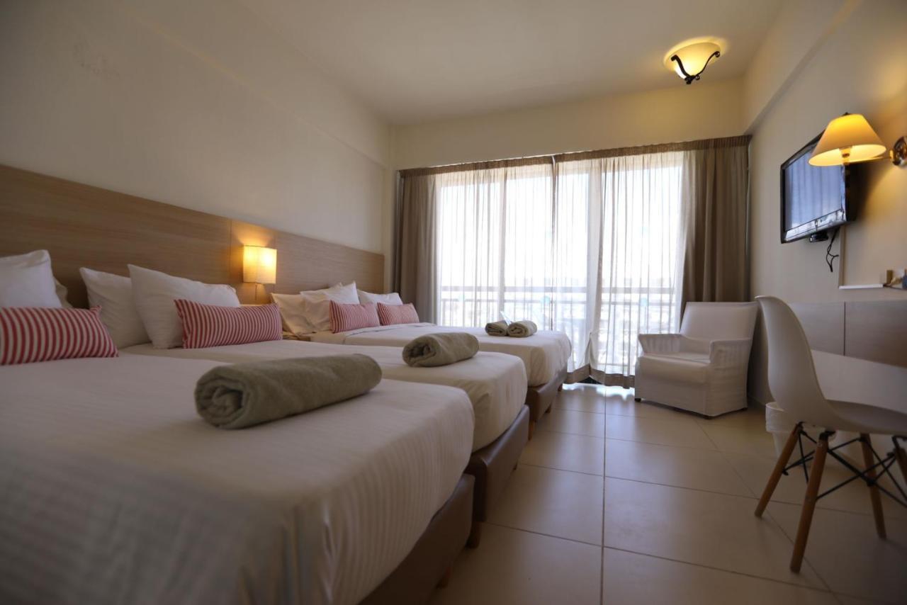 Sandy & - Ex Sentido 5* Larnaca