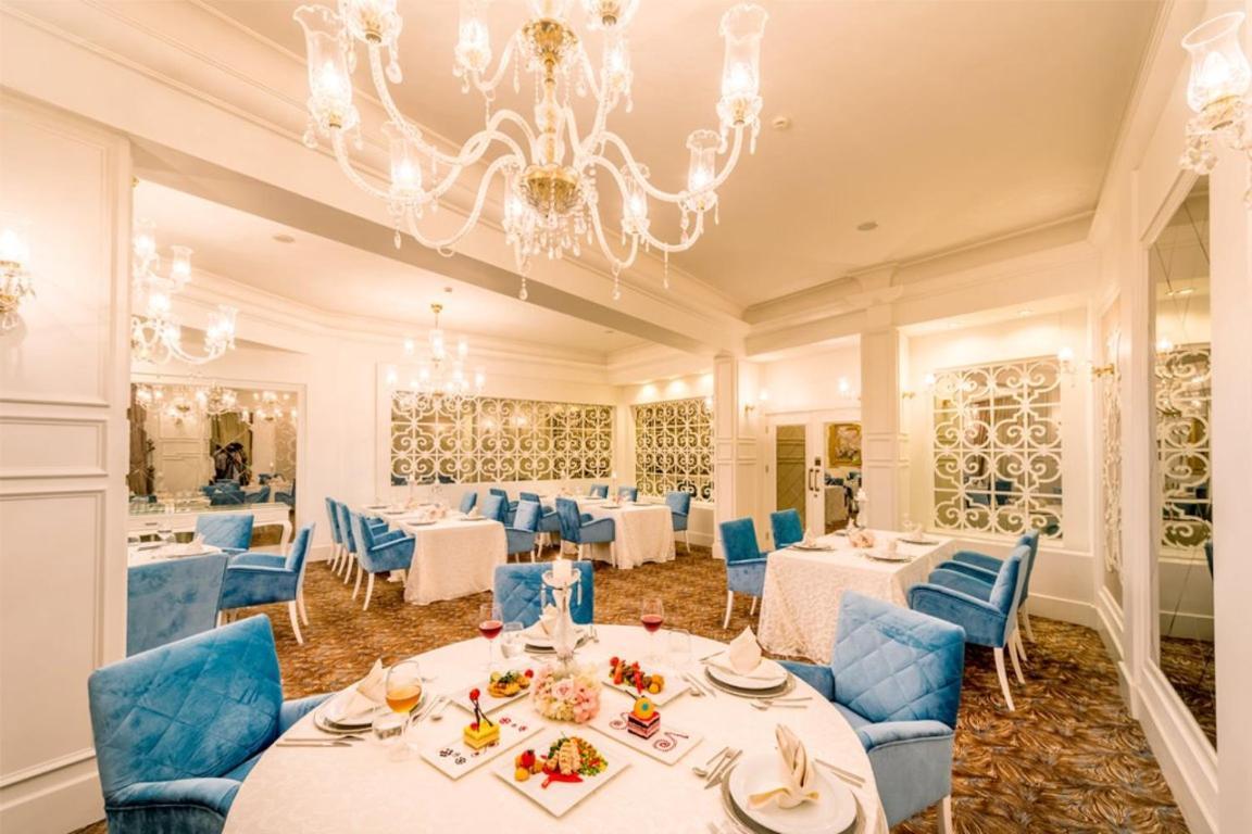 Hotel Vuni Palace Premium & & Casino Beachfront Location ! Kyrenia (Northern Cyprus)