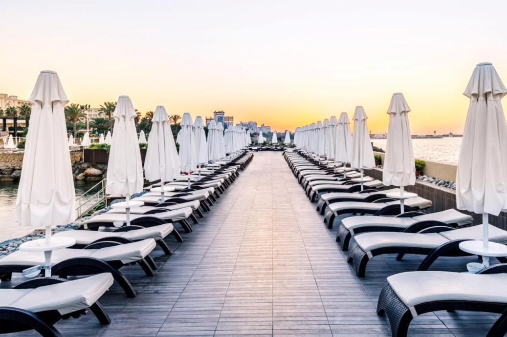Vuni Palace Premium & & Casino Beachfront Location ! 5*