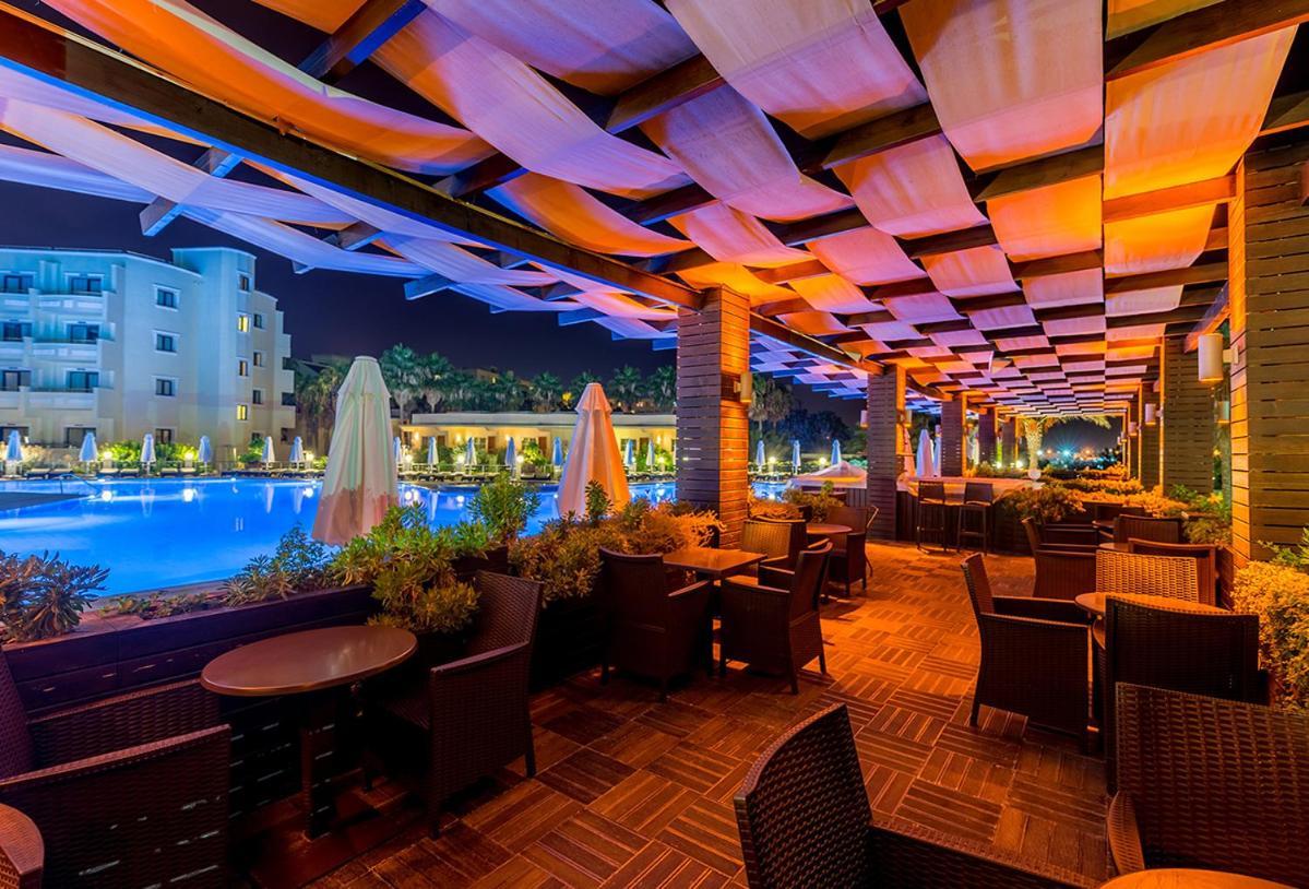 Vuni Palace Premium & & Casino Beachfront Location ! Hotel 5*