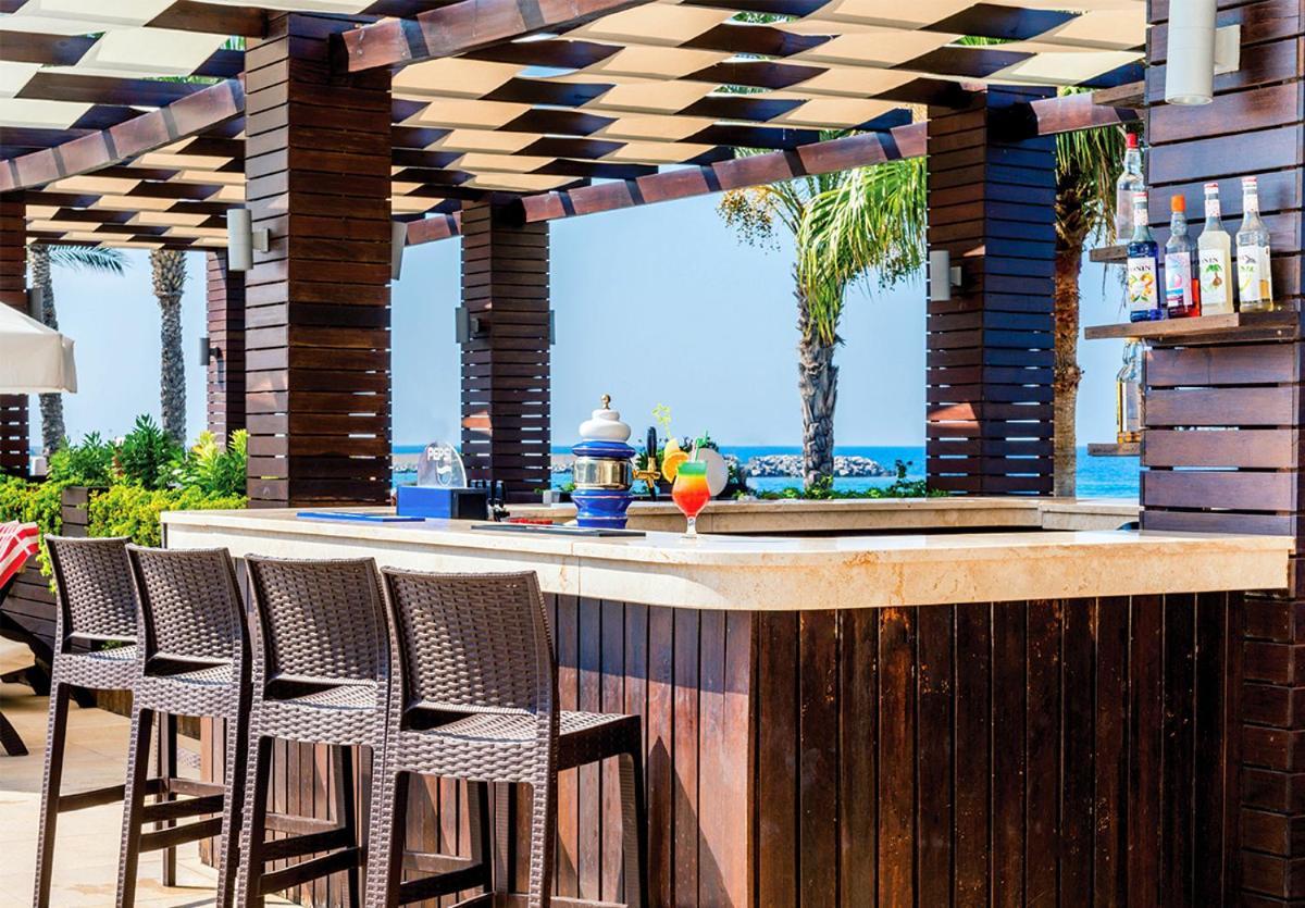 Vuni Palace Premium & & Casino Beachfront Location ! Hotel