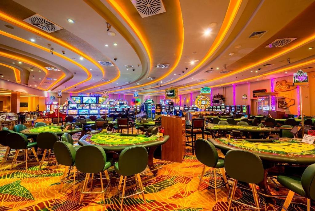 Vuni Palace Premium & & Casino Beachfront Location ! 5* Kyrenia (Northern Cyprus)