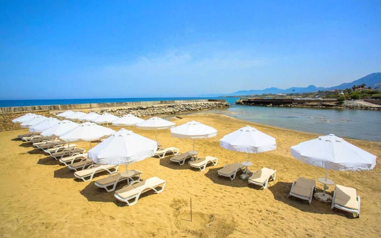 Vuni Palace Premium & & Casino Beachfront Location ! Kyrenia (Northern Cyprus)