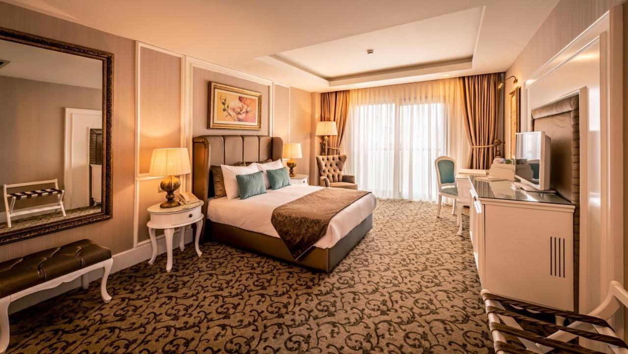 Vuni Palace Premium & & Casino Beachfront Location ! 5*