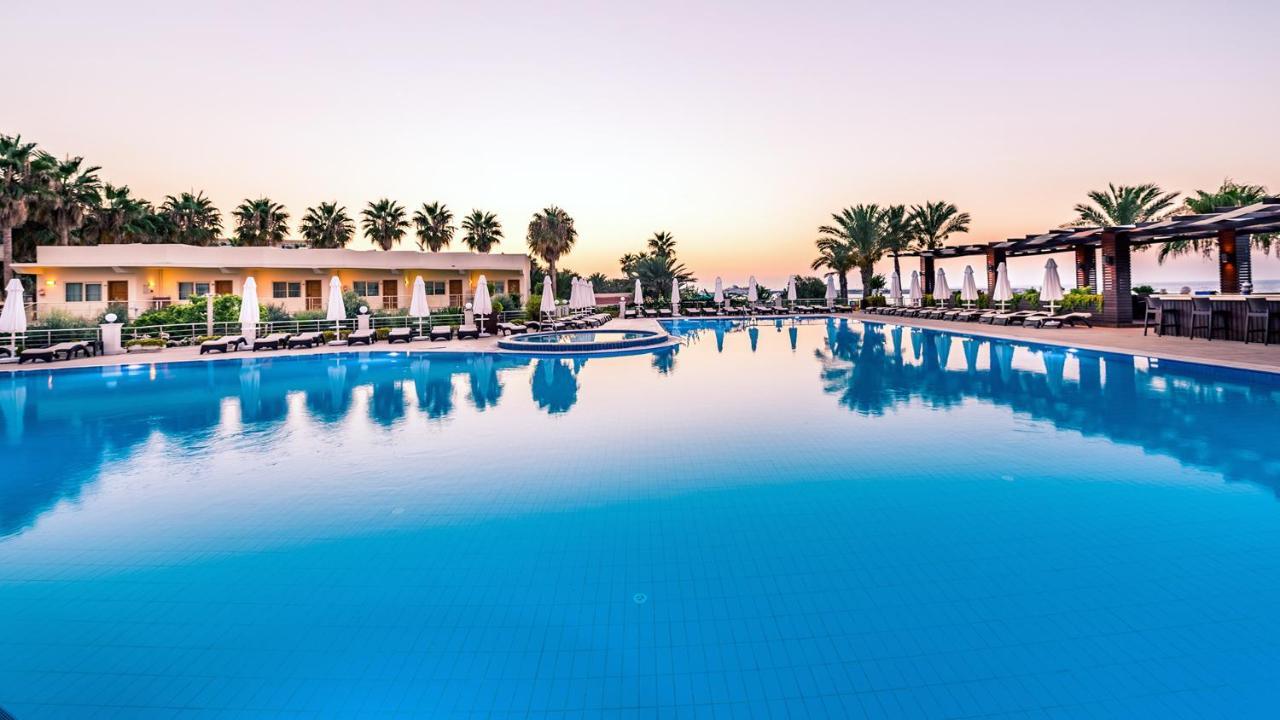 Vuni Palace Premium & & Casino Beachfront Location ! Hotel 5*