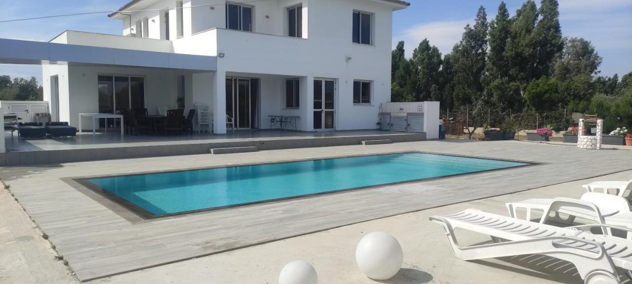 Village Villa, Cyprus, Salt-water Pool, 6 Bedrooms, Larnaca Villa Kiti