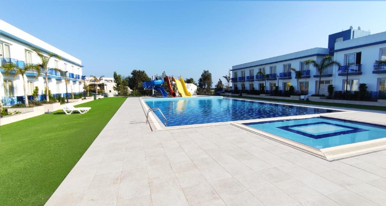 Royal Life Poseidon A With A Sea View In Long Apartment