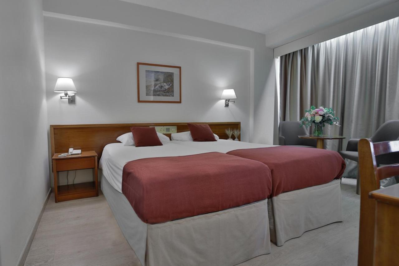 Hotel Odysseia Kapetanios 4*