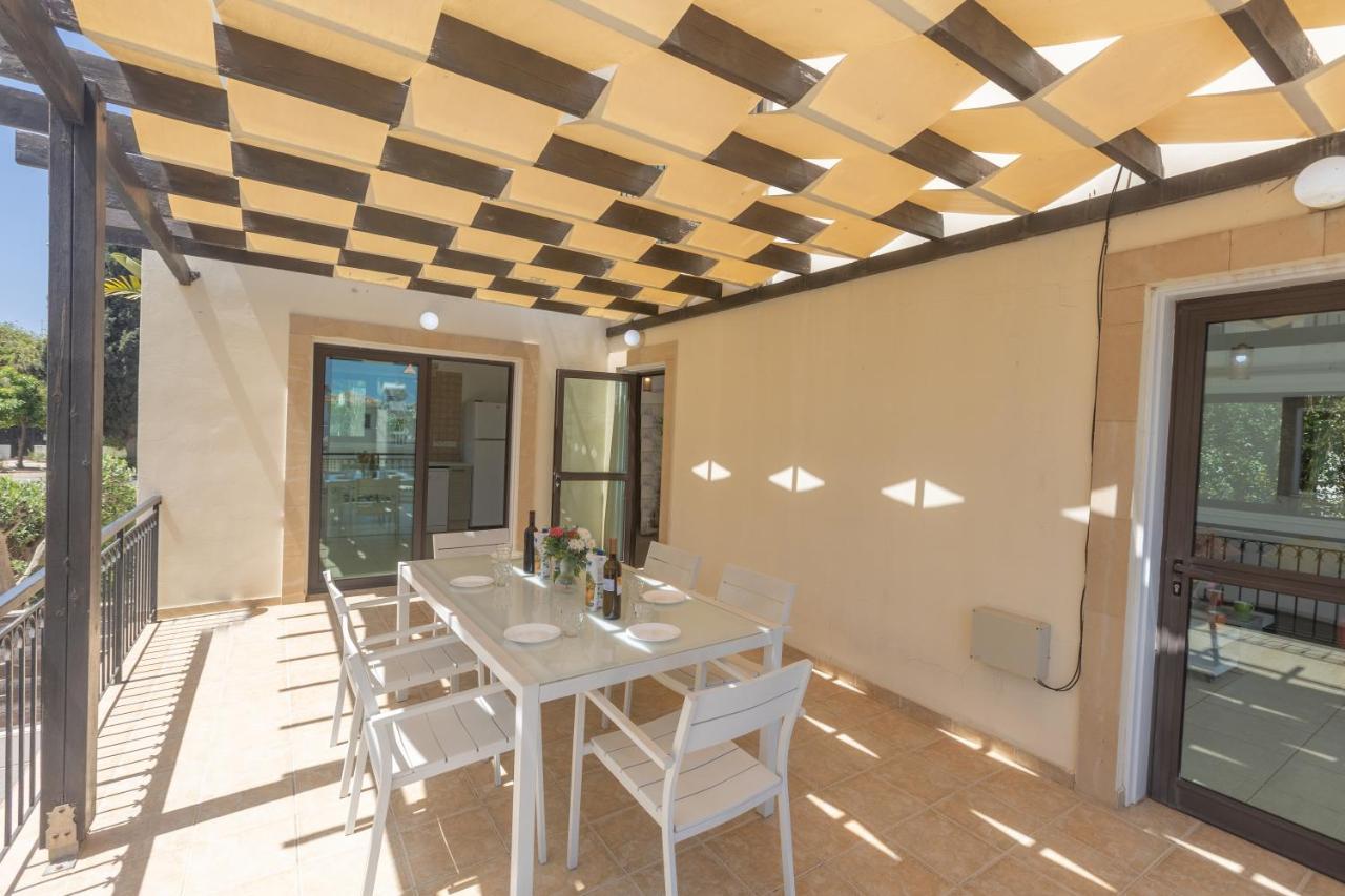 Mylos Villa *