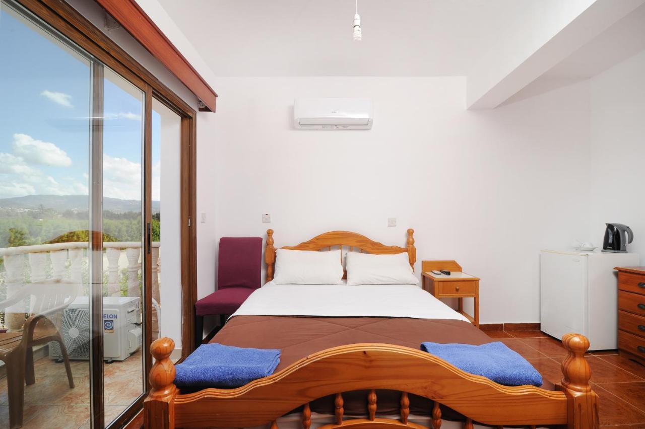 Bed & Breakfast Bella Rosa Cyprus Coral Bay