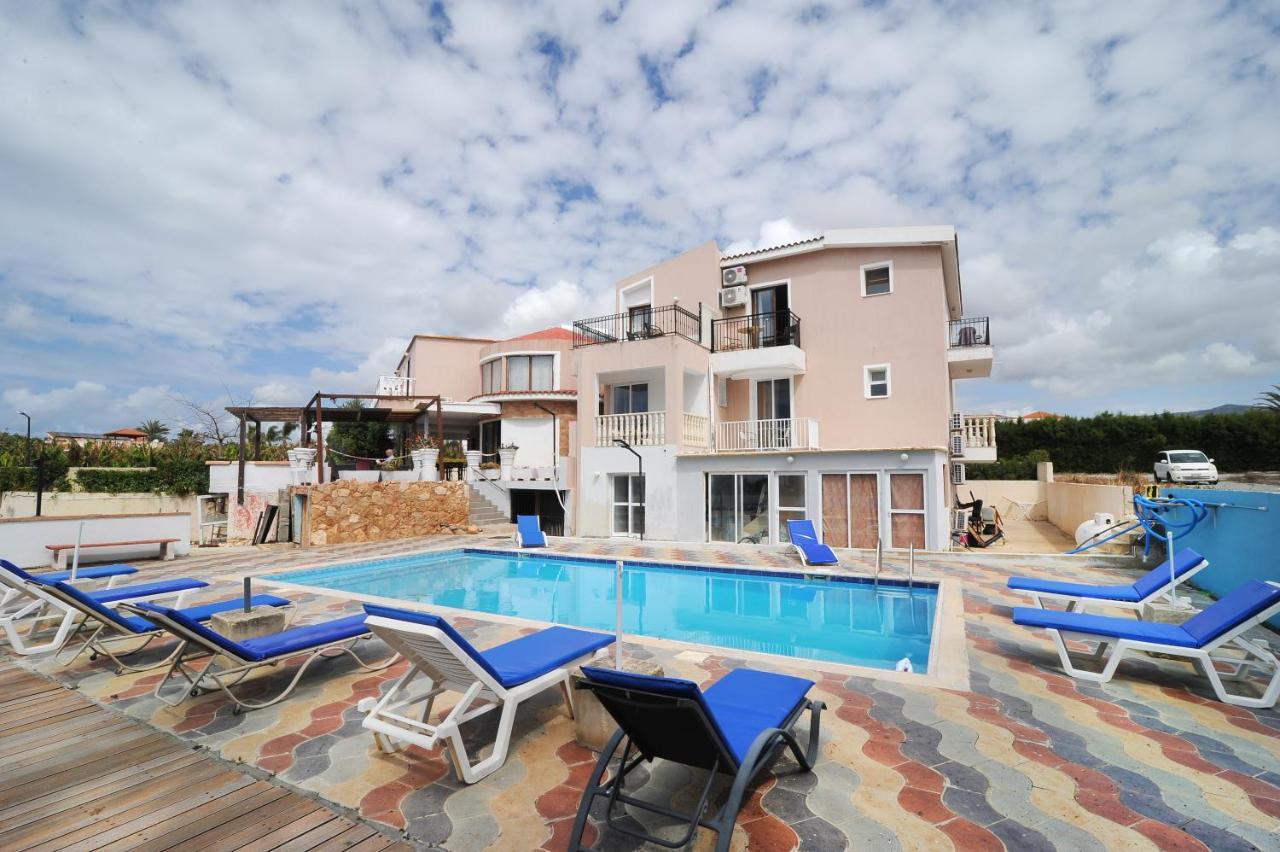 Bella Rosa Cyprus Bed & Breakfast Coral Bay