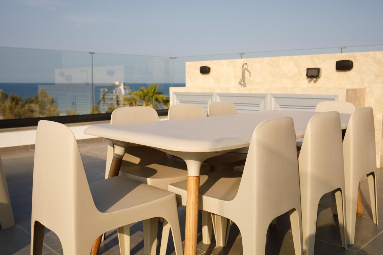 Sunrise Beachfront - 1 Villa *