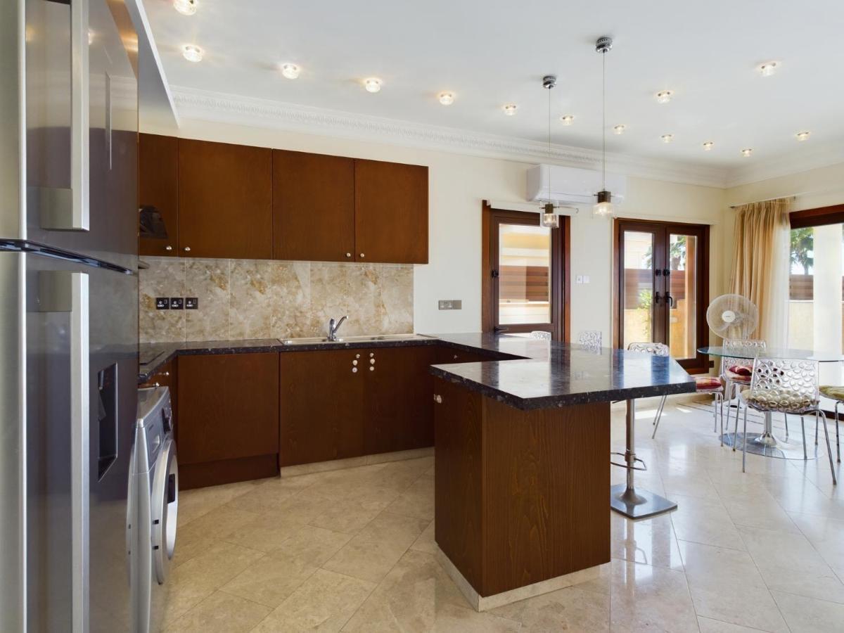 Amazing Frontline Villa Larnaca