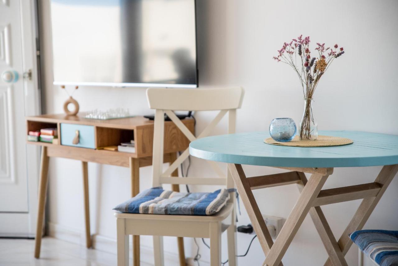 Bay Apartment *