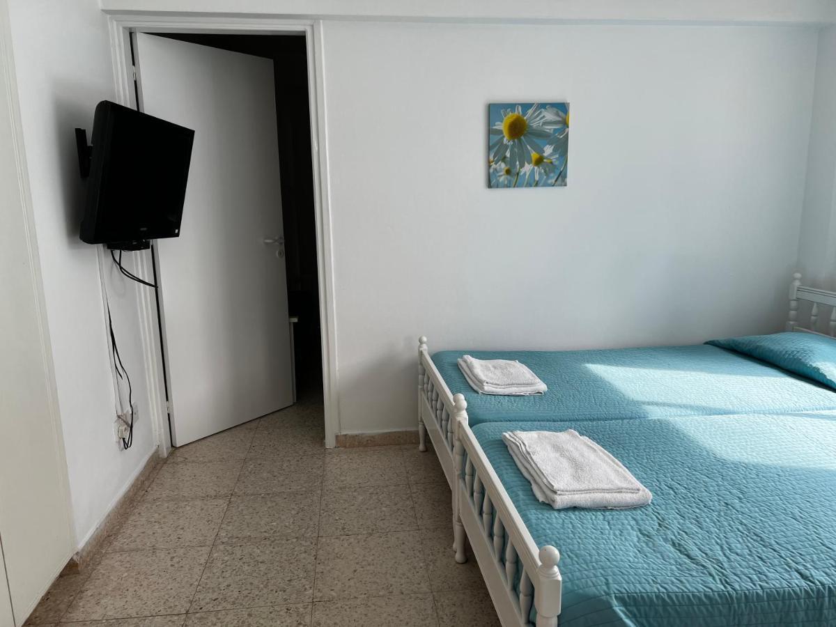 Flisvos Beach Apartment
