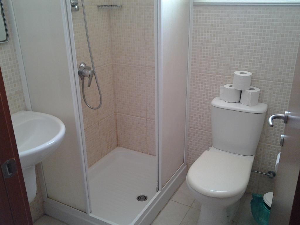 Artemis Karas Holidays Apartment