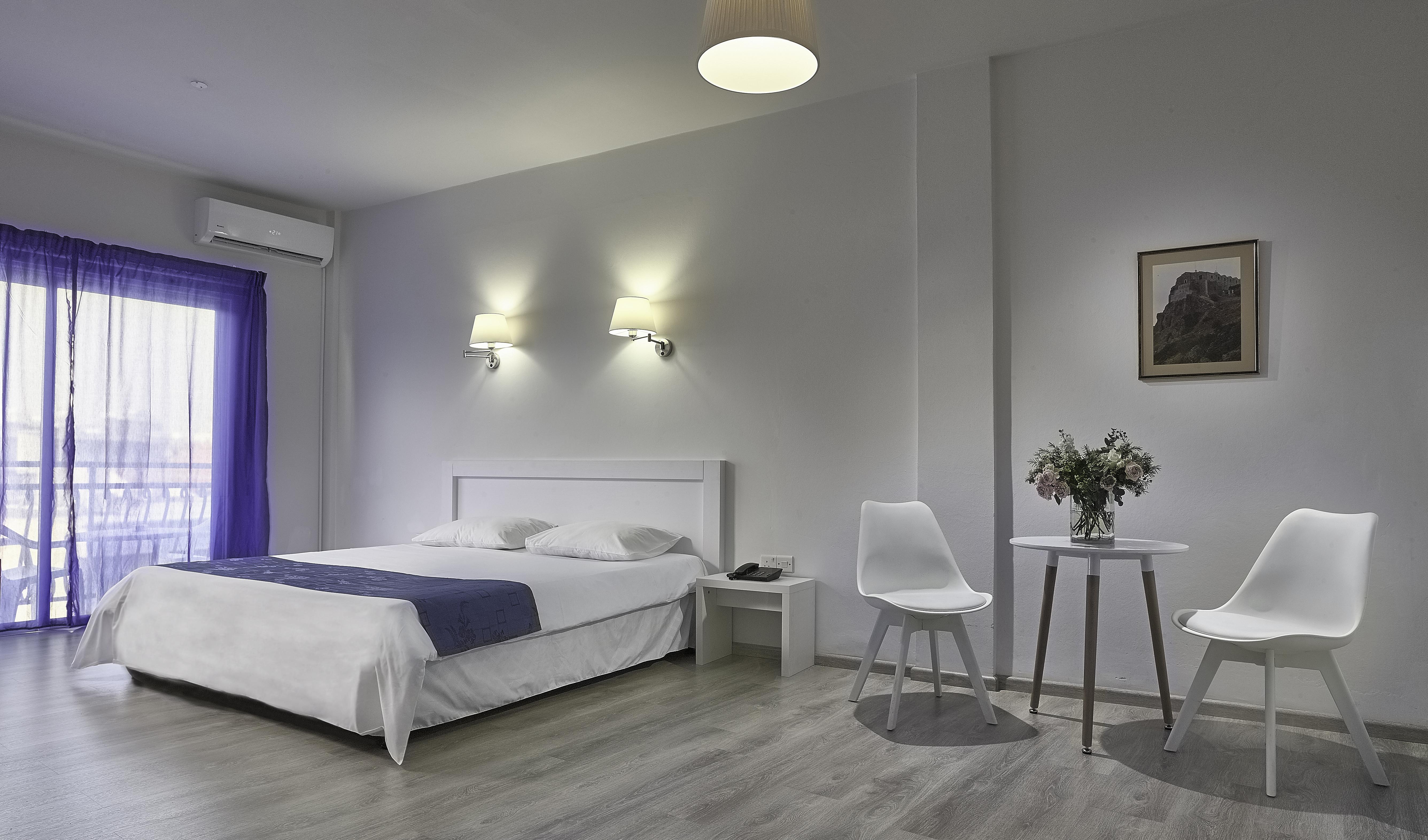 Hotel Mikes Kanarium Larnaca