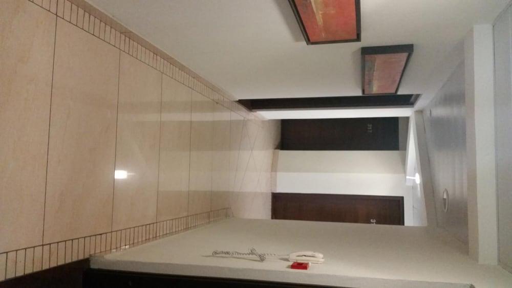 Livadhiotis Hotel 2*