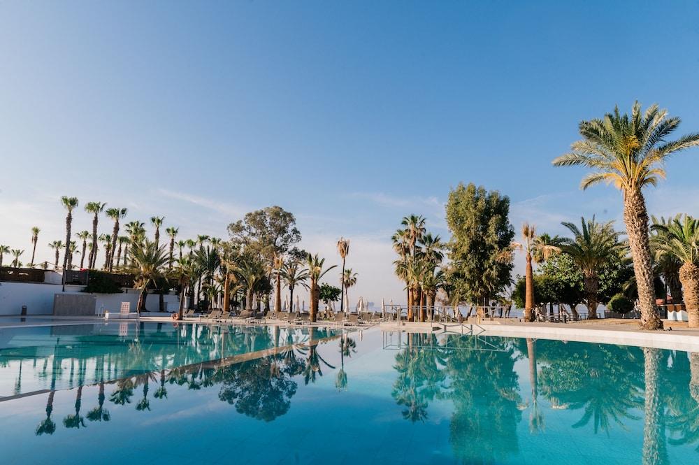 Elias Resort