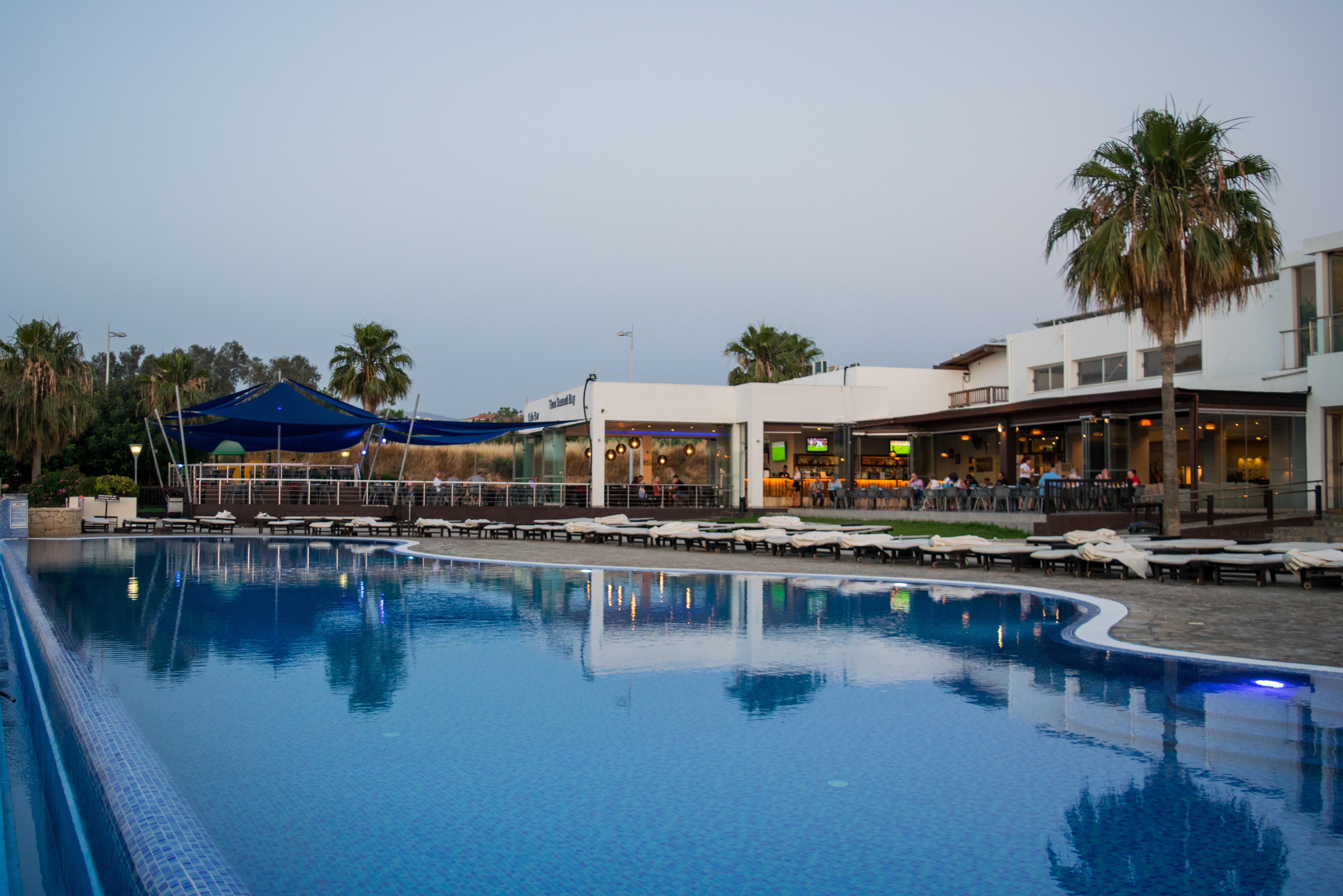 Theo Sunset Bay 4*
