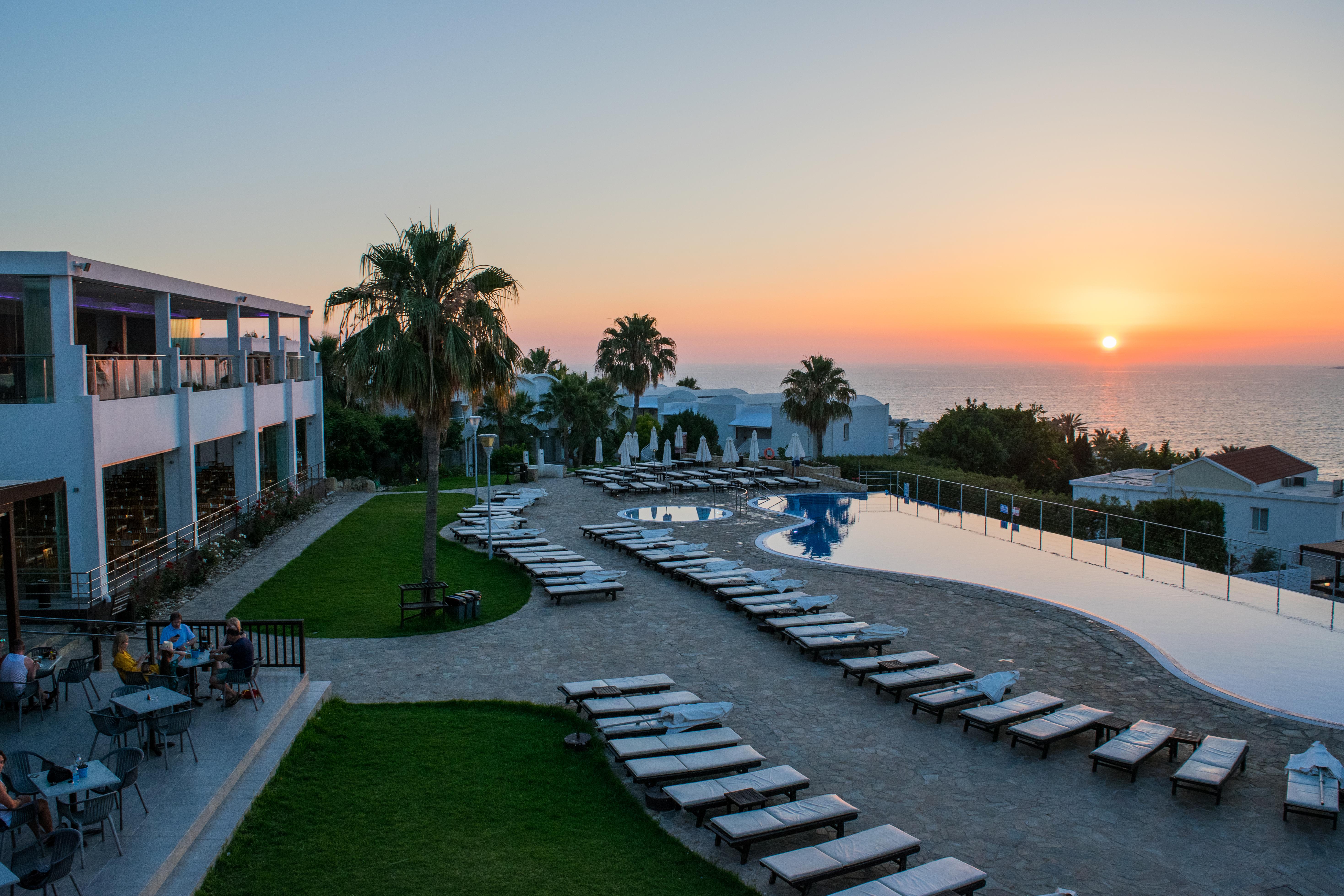 Theo Sunset Bay Hotel Kissonerga